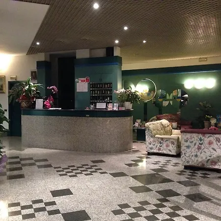Plaza 3* Desenzano del Garda