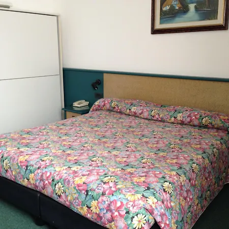 Hotel Plaza Desenzano del Garda