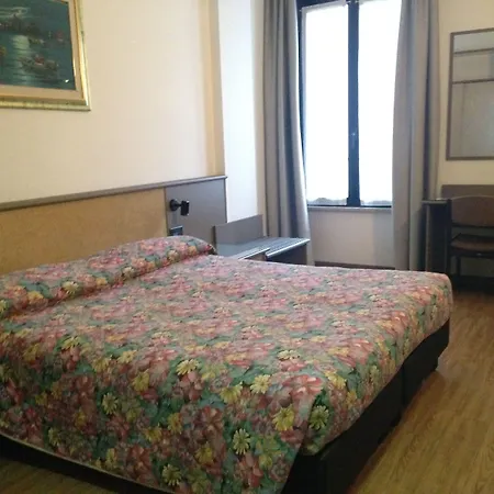 Plaza 3* Desenzano del Garda