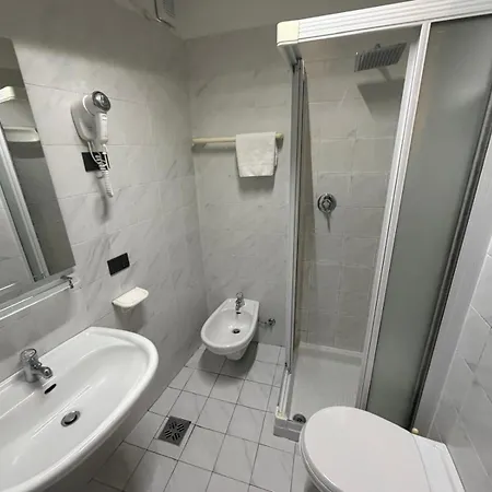 Hotel Plaza 3*